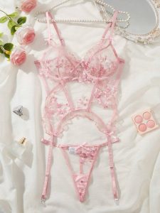 لباس زیر با کاپ b,c,d کد 317