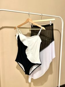 مایو یک تیکه با رومایویی دامنی کد 675