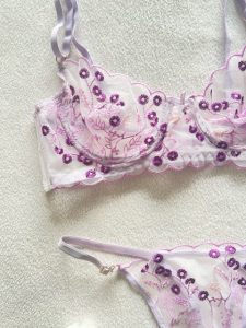 ست شورت و سوتین توری بنفش کد 347