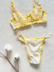 ست شورت و سوتین توری زرد کد 349