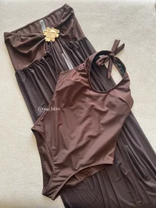 مایو یکسره قهوه ای با رومایویی کد 684